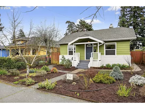 6128 SE Reedway St, Portland, OR 97206