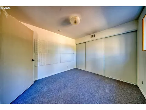Bedroom - 107 3rd Ave, Mosier, OR 97040 photo 8 of 8