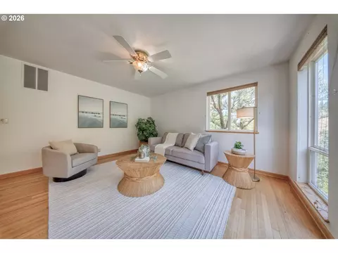 Living - 107 3rd Ave, Mosier, OR 97040 photo 2 of 4