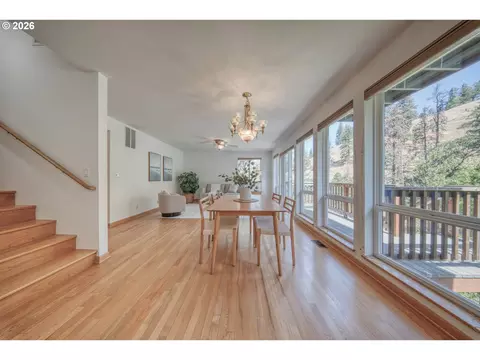 Dining - 107 3rd Ave, Mosier, OR 97040 photo 2 of 2