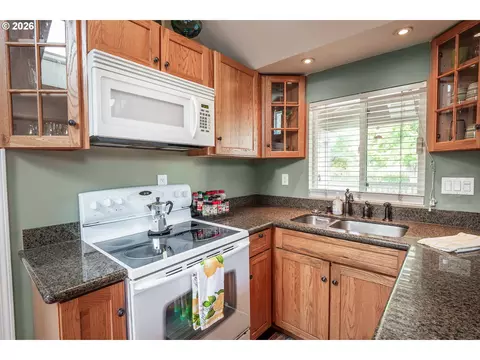 Kitchen - 60 E 30th Ave, Eugene, OR 97405 photo 3 of 4
