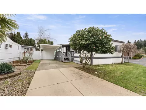 15758 SE Highway 224 #85, Damascus, OR 97089