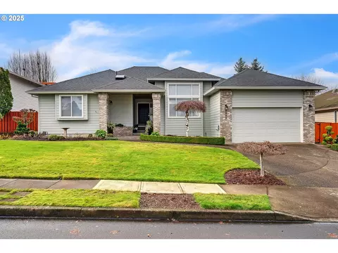2463 SW Phyllis Dr SW, Gresham, OR 97080