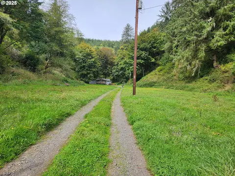 7634 Lower Smith River Rd, Reedsport, OR 97467