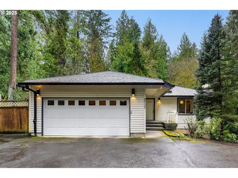 6935 SE 122nd Ave, Portland, OR 97236