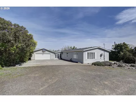 1408 Clark St, Wasco, OR 97065