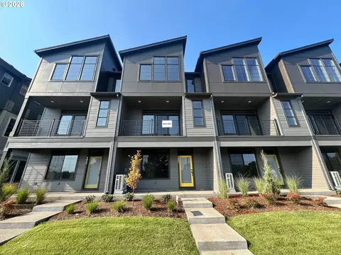 5065 SE Davis Rd, Hillsboro, OR 97123