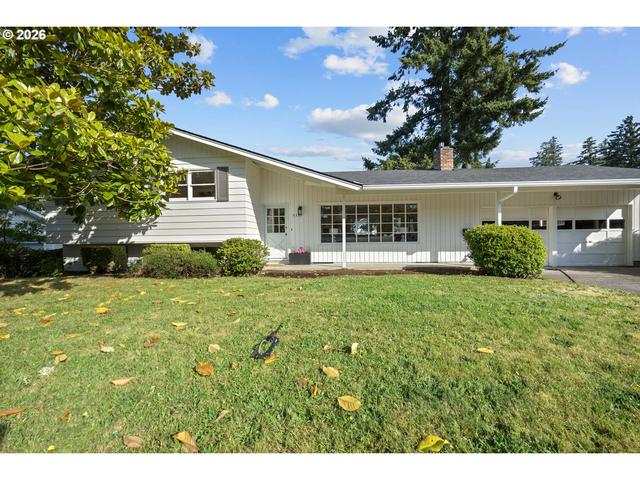9375 SW Royal Woodlands Dr, Beaverton, OR 97005