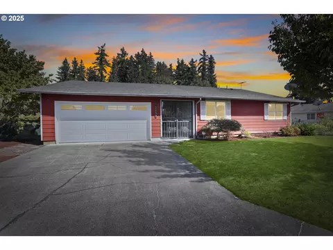 52298 SE Cypress Ct, Scappoose, OR 97056