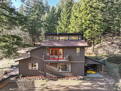 4380 Baldwin Creek Dr, Mount Hood, OR 97041