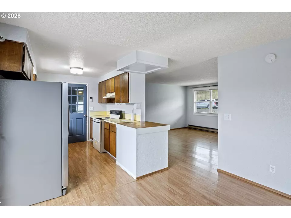 186 NE Sandy Ter, Myrtle Creek, OR 97457 | MLS# 517318573 | 48 Photos ...