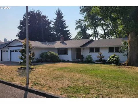 1005 NW 6th Ave, Canby, OR 97013