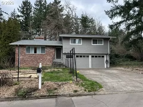 4911 Parkhill St, Lake Oswego, OR 97035