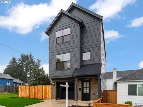 1514 15th St, Oregon City, OR 97045