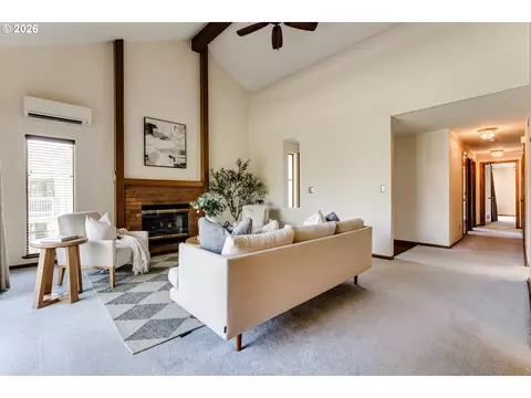 Living - 2185 Lake Isle Ct, Eugene, OR 97401 photo 1 of 7