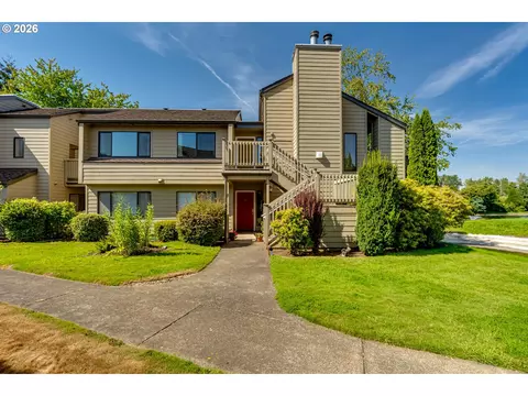 Exterior - 2185 Lake Isle Ct, Eugene, OR 97401 photo 2 of 3