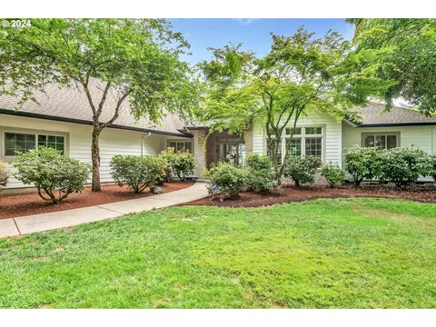 32043 Coburg Bottom Loop Rd, Eugene, OR 97408