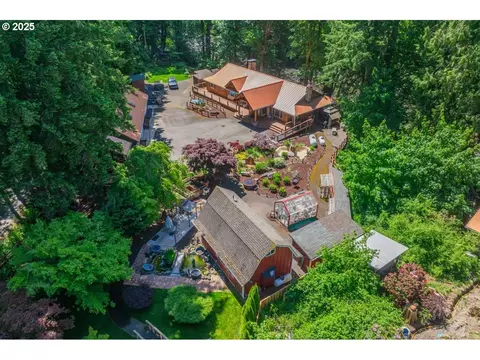 20525 E Mountain Country Ln, Brightwood, OR 97011