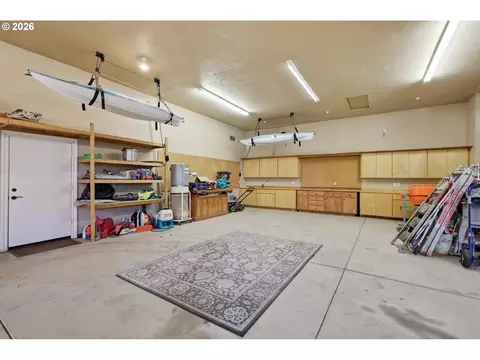 Other - 2834 Blacktail Dr, Eugene, OR 97405 photo 6 of 8