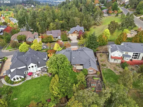 View/Area - 2834 Blacktail Dr, Eugene, OR 97405 photo 5 of 6