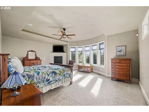 Bedroom - 2834 Blacktail Dr, Eugene, OR 97405 photo 1 of 6