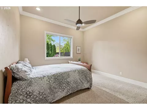 Bedroom - 2834 Blacktail Dr, Eugene, OR 97405 photo 4 of 6