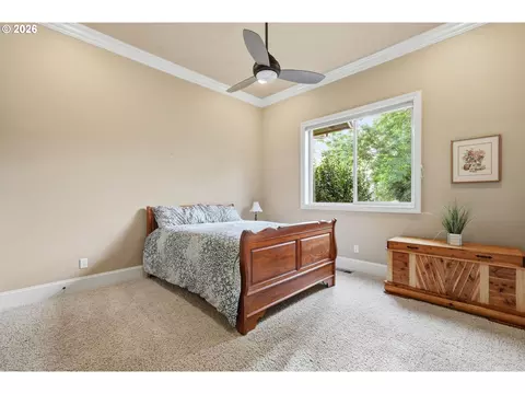 Bedroom - 2834 Blacktail Dr, Eugene, OR 97405 photo 5 of 6