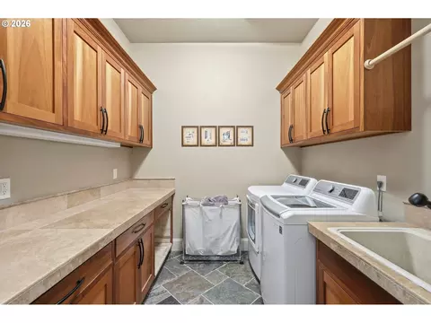 Other - 2834 Blacktail Dr, Eugene, OR 97405 photo 3 of 8