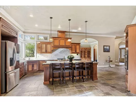 Kitchen - 2834 Blacktail Dr, Eugene, OR 97405 photo 1 of 7