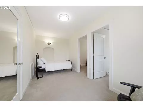 Bedroom - 2450 Birch Ln, Eugene, OR 97403 photo 5 of 10