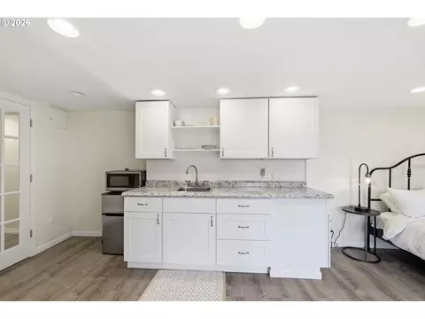 Kitchen - 2450 Birch Ln, Eugene, OR 97403 photo 4 of 4