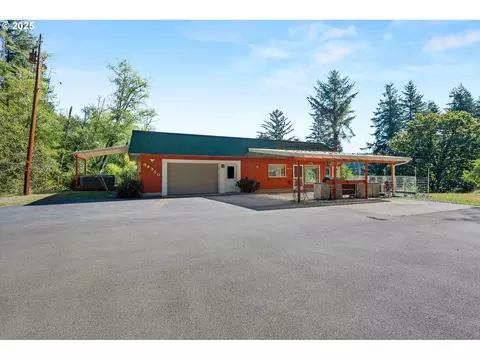 94320 20th Ln, Coos Bay, OR 97420