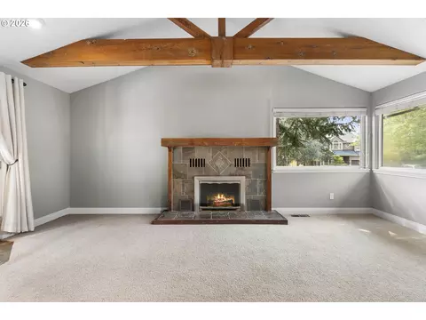 Living - 16300 SEckert Ln, Damascus, OR 97089 photo 1 of 3
