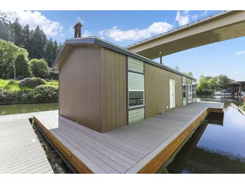 14426 NW Larson Rd #2, Portland, OR 97231