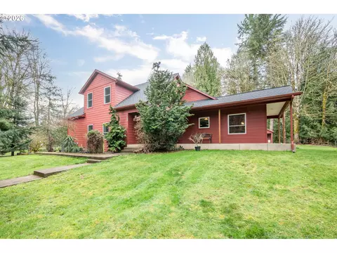 180 Trinity Dr, Castle Rock, WA 98611