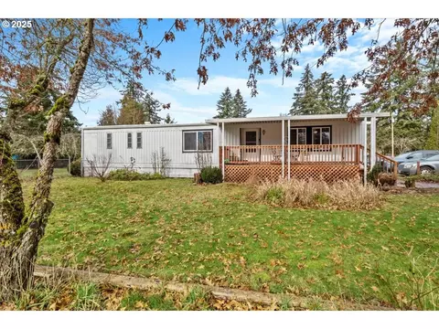 26066 2nd St, Sweet Home, OR 97386