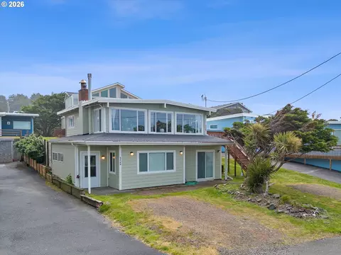 5218 NW Jetty Ave, Lincoln City, OR 97367