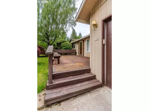 Exterior - 193 SE Paloma Ave, Gresham, OR 97080 photo 2 of 7