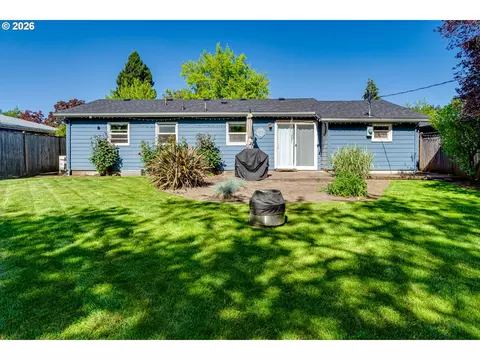 Exterior - 3270 Alder St, Eugene, OR 97405 photo 2 of 4