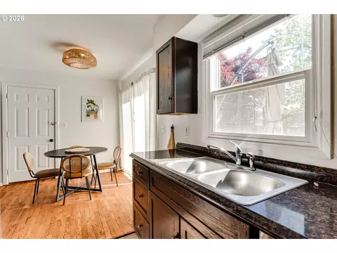 Kitchen - 3270 Alder St, Eugene, OR 97405 photo 4 of 4