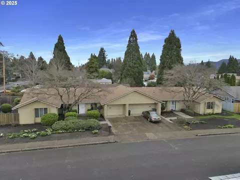 2207 Bedford Way, Eugene, OR 97401