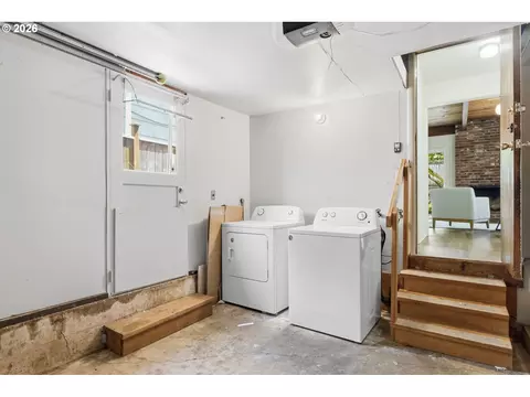 Other - 130 W 35th Pl, Eugene, OR 97405 photo 3 of 4