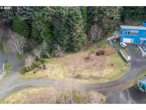 30 Cape Ranch Rd, Yachats, OR 97498