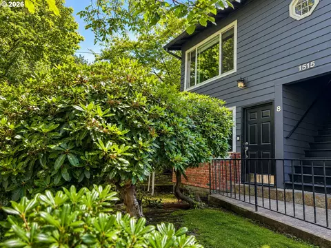 1515 SE 22nd Ave #8, Portland, OR 97214
