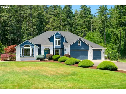28931 Divine Ln, Veneta, OR 97487