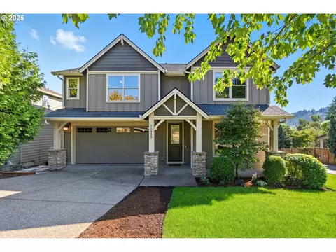 11990 Alexa Rose Ln, Happy Valley, OR 97086