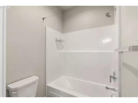 445 Hunsaker Ln, Eugene, OR 97404 photo 19