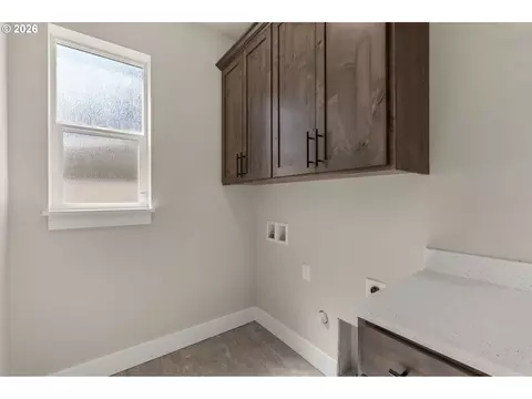 445 Hunsaker Ln, Eugene, OR 97404 photo 29