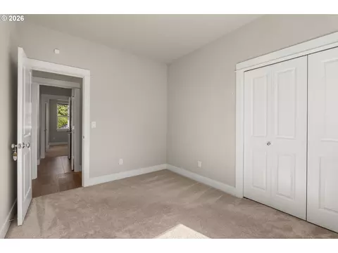 445 Hunsaker Ln, Eugene, OR 97404 photo 21