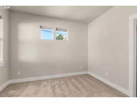 445 Hunsaker Ln, Eugene, OR 97404 photo 16